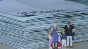 Hasta 200 euros al mes de ayudas para las familias con hijos menores a su cargo en Móstoles