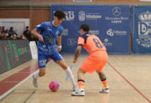 El FS Móstoles golea al filial del FC Barcelona y sueña con el ascenso directo