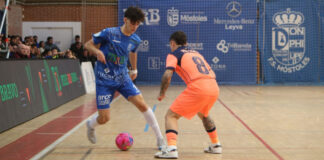 El FS Móstoles golea al filial del FC Barcelona y sueña con el ascenso directo