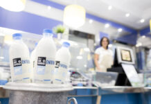 La granja de leche más grande de Madrid está en Móstoles: 1,5 millones de litros para toda España