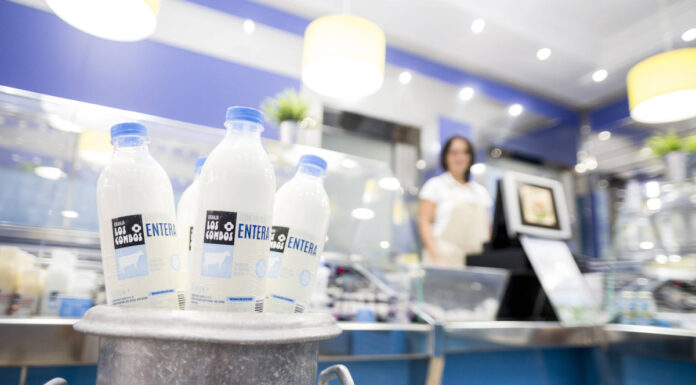 La granja de leche más grande de Madrid está en Móstoles: 1,5 millones de litros para toda España La granja de leche más grande de Madrid está en Móstoles: 1,5 millones de litros para toda España