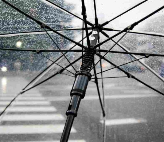 Móstoles no soltará el paraguas: 100% de lluvia casi toda la semana y un San Valentín pasado por agua