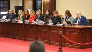 Cara a cara en Móstoles: Bautista rechaza dimitir frente a una oposición que pide en bloque su salida