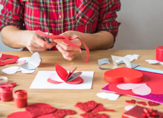 Gana 50 euros por comprar en Móstoles: así funciona el gran sorteo de San Valentín para los vecinos