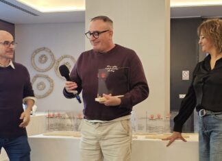 Último evento de la Asociación Sinergias en Móstoles para despedir la organización