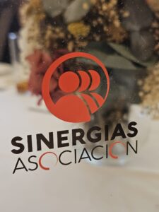Último evento de la Asociación Sinergias en Móstoles para despedir la organización