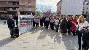 La oposición pide en bloque su dimisión como alcalde de Móstoles por supuesto acoso y Bautista se defiende