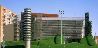 Vox Móstoles y los vecinos emiten numerosas quejas tras un cambio de horario de una actividad cultural «sin causa justificada» Vox Móstoles y los vecinos emiten numerosas quejas tras un cambio de horario de una actividad cultural "sin causa justificada"