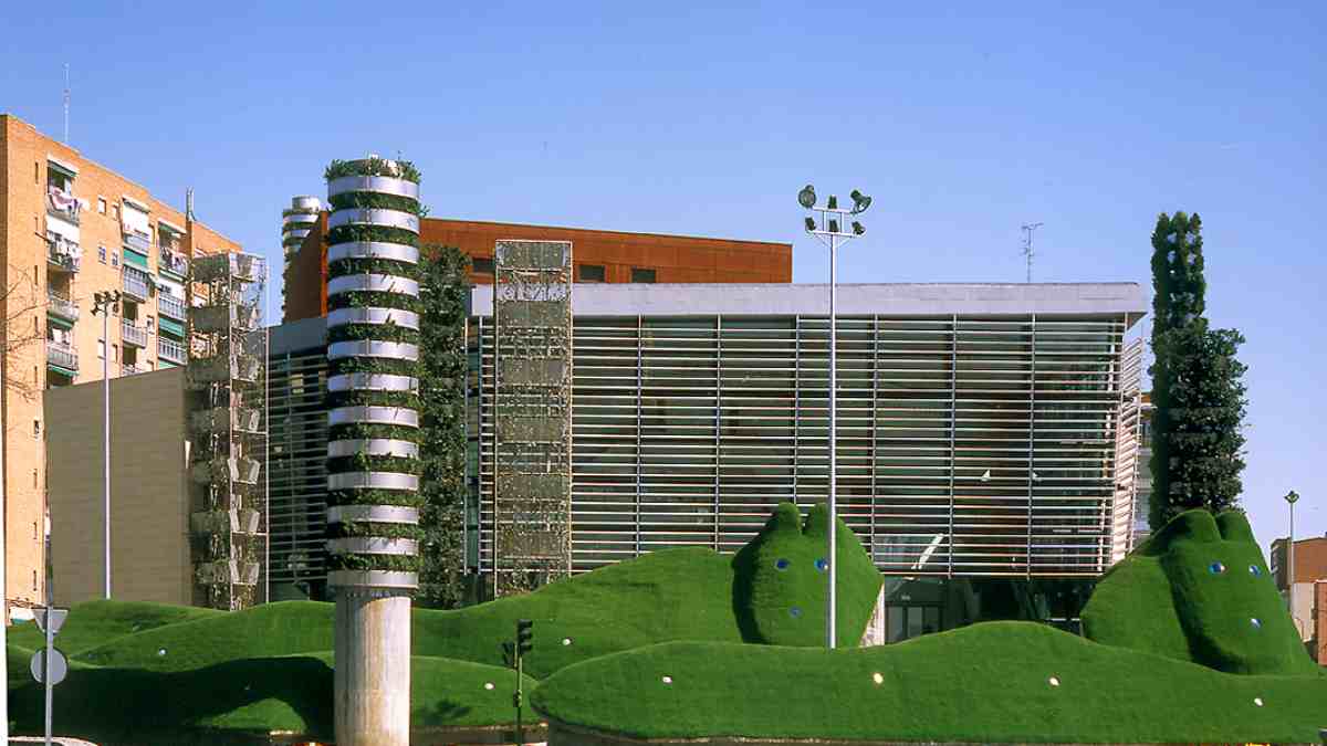 Vox Móstoles y los vecinos emiten numerosas quejas tras un cambio de horario de una actividad cultural "sin causa justificada"