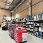 Abre en Móstoles la nueva tienda de chollos de Amazon y AliExpress: aspiradoras a 9 € y sillas de escritorio por 40 €