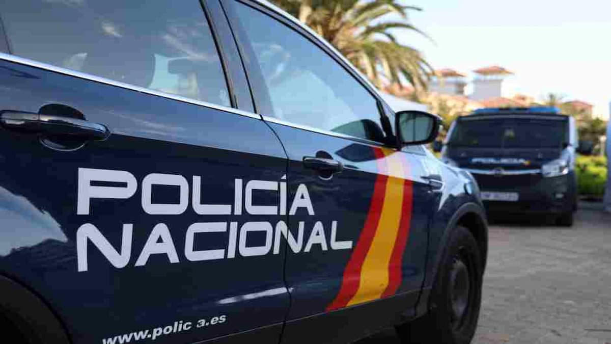 Detenidos dos estafadores en Móstoles tras robar a ancianos en Parla y Madrid Detenidos dos estafadores en Móstoles tras robar a ancianos en Parla y Madrid