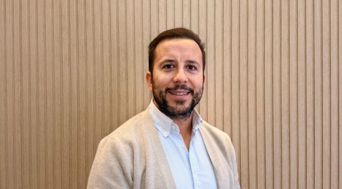 Luis Fernando Roldán, director del Colegio Villaeuropa: «Llevamos cuarenta años educando en valores, innovación y cercanía con las familias».