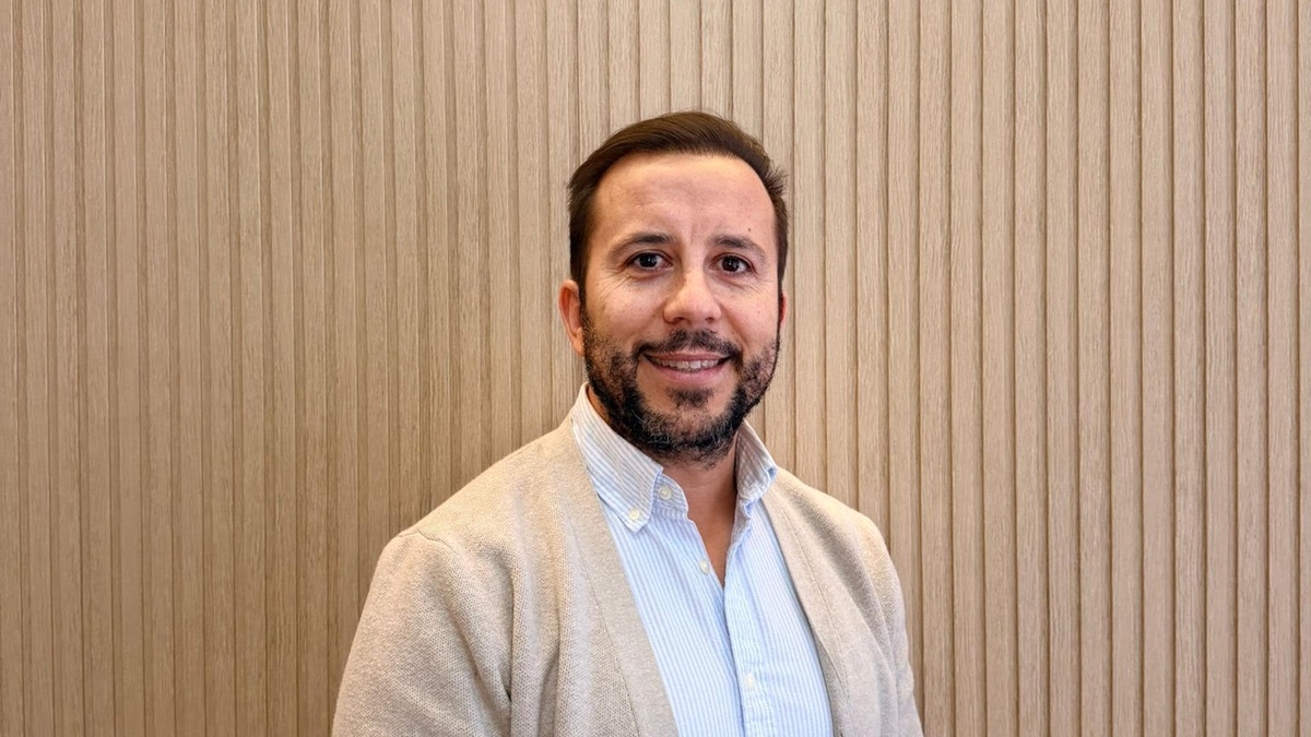 Luis Fernando Roldán, director del Colegio Villaeuropa: «Llevamos cuarenta años educando en valores, innovación y cercanía con las familias».