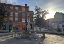 AHIMOS denuncia un atentado contra el patrimonio histórico de Móstoles en la Fuente de los Peces