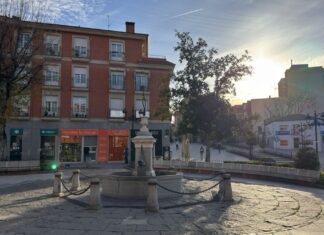 AHIMOS denuncia un atentado contra el patrimonio histórico de Móstoles en la Fuente de los Peces AHIMOS denuncia un atentado contra el patrimonio histórico de Móstoles en la Fuente de los Peces