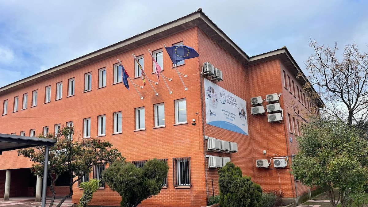 Ofrecen más de 40 puestos de trabajo en Móstoles gracias al I Encuentro de Empleo de Servicios y Oficios