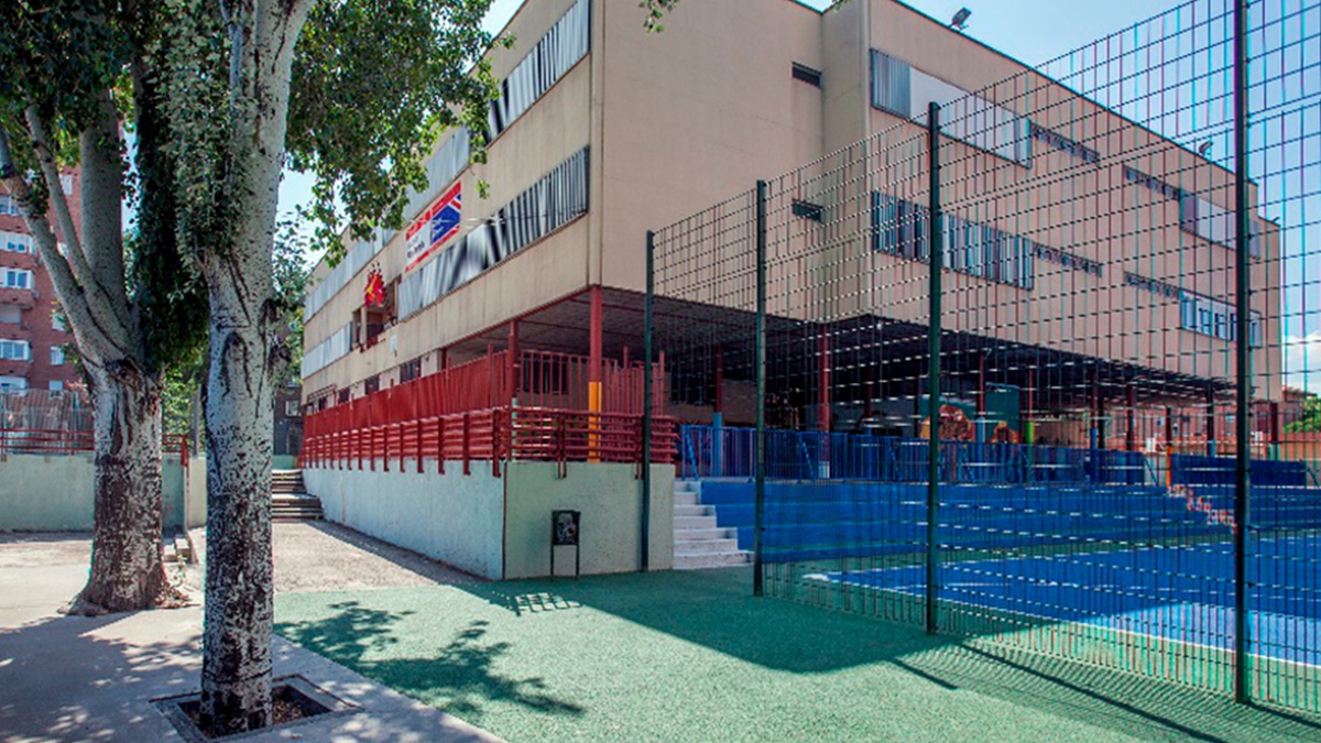 Dos colegios públicos de Móstoles impartirán 1º y 2º de la ESO durante el curso 2026/2027 Dos colegios públicos de Móstoles impartirán 1º y 2º de la ESO durante el curso 2026/2027