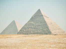 ¿Quién anda ahí? Móstoles. Las pirámides