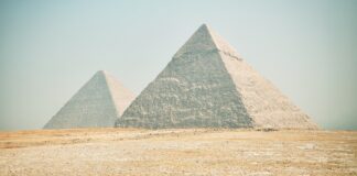 ¿Quién anda ahí? Móstoles. Las pirámides