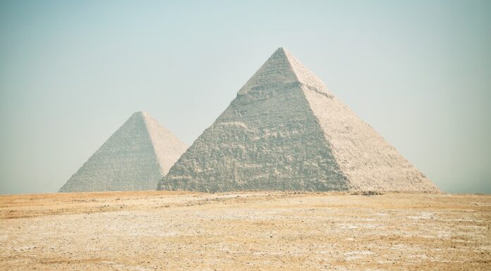 ¿Quién anda ahí? Móstoles. Las pirámides
