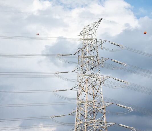 Bajada importante del precio de la luz en Móstoles: cae cerca de un 20% en febrero