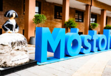 Dónde encontrar todas las Meninas Goyescas repartidas por Móstoles: puedes llevarte una gratis en miniatura