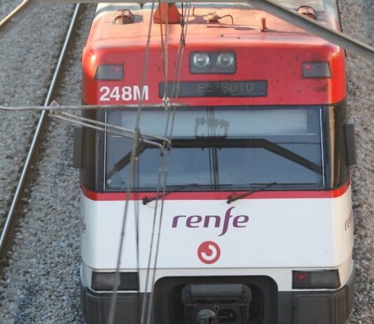 Nuevos problemas en la C-5: retenciones y demoras por una acumulación de trenes a la altura de Móstoles