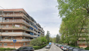 Vecinos de Móstoles denuncian una invasión de palomas: «No se pueden ni tener abiertas las ventanas»