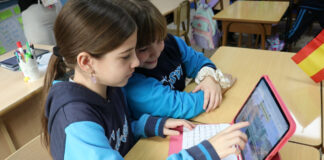 Literatura 2.0: la revolución de la IA llega a las aulas en la semana del Día del Libro