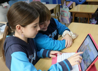 Literatura 2.0: la revolución de la IA llega a las aulas en la semana del Día del Libro