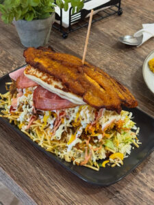 Nuevo restaurante venezolano en Móstoles gracias a la apertura de Sabor y Tradición