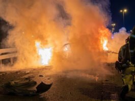 El incendio de un vehículo en la M-50 provoca retenciones de tráfico a la altura de Móstoles