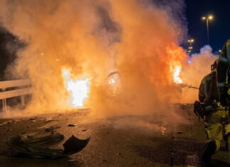 El incendio de un vehículo en la M-50 provoca retenciones de tráfico a la altura de Móstoles