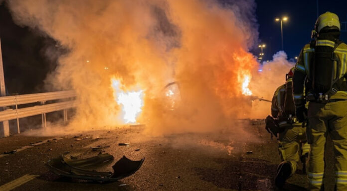 El incendio de un vehículo en la M-50 provoca retenciones de tráfico a la altura de Móstoles