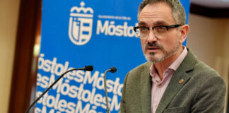 El alcalde de Móstoles se querellará contra el delegado del Gobierno por vulneración de su honor