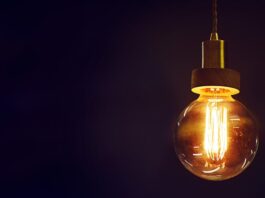 Bajada drástica del precio de la luz en Móstoles: cae más de un 12% durante el mes de abril
