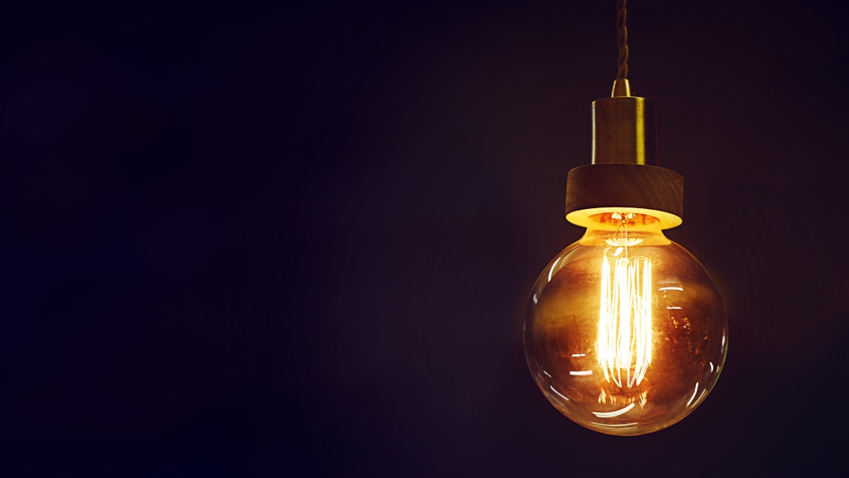 Bajada drástica del precio de la luz en Móstoles: cae más de un 12% durante el mes de abril