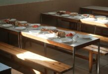 Las familias de Móstoles ya pueden solicitar las ayudas de comedor escolar para el curso 2026/27
