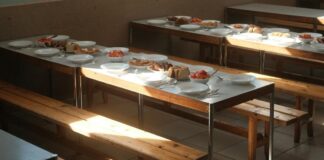 Las familias de Móstoles ya pueden solicitar las ayudas de comedor escolar para el curso 2026/27