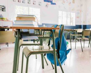 Los sindicatos de profesores convocan una huelga indefinida en septiembre: afectará a los colegios de Móstoles