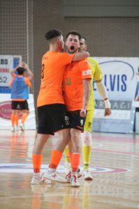 El FS Móstoles pierde agónicamente en el primer partido de playoffs de ascenso