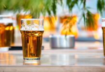 Móstoles activa el plan PIBA: la policía controlará el consumo de alcohol y drogas en la vía pública Móstoles activa el plan PIBA: la policía controlará el consumo de alcohol y drogas en la vía pública