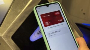 Vivir en Móstoles ya no bastará para poder acceder al abono transporte mensual