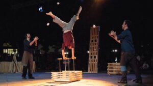 Qué hacer este fin de semana en Móstoles: festival de hamburguesas, dinosaurios, circo de calle y mucho más