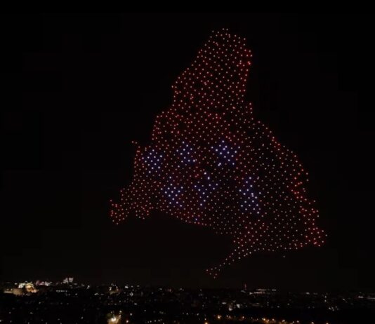 300 drones iluminarán el cielo de Móstoles en un espectáculo único para recibir el verano 300 drones iluminarán el cielo de Móstoles en un espectáculo único para recibir el verano