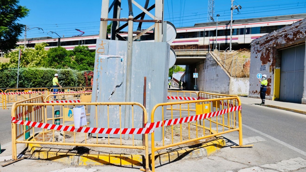 Móstoles soterrará la torre de media tensión de Avenida Olímpica: las obras finalizarán en agosto