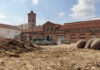 La demolición de la histórica ‘Casa Roja’ de Móstoles llega a los tribunales La demolición de la histórica 'Casa Roja' de Móstoles llega a los tribunales