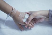 Móstoles aprueba la propuesta de VOX para ayudar a familias con niños con cáncer o enfermedades graves Móstoles aprueba la propuesta de VOX para ayudar a familias con niños con cáncer o enfermedades graves