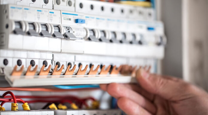 ¿Está preparada tu vivienda para las necesidades eléctricas de hoy? Las claves para adaptarla con seguridad ¿Está preparada tu vivienda para las necesidades eléctricas de hoy?