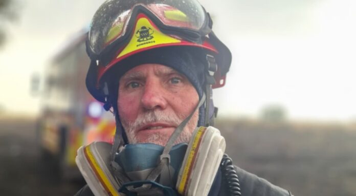 El emotivo homenaje de Eva a su marido Fernando, bombero valiente: «A veces los héroes no llevan capa» El emotivo homenaje de Eva a su marido Fernando, bombero valiente: «A veces los héroes no llevan capa»